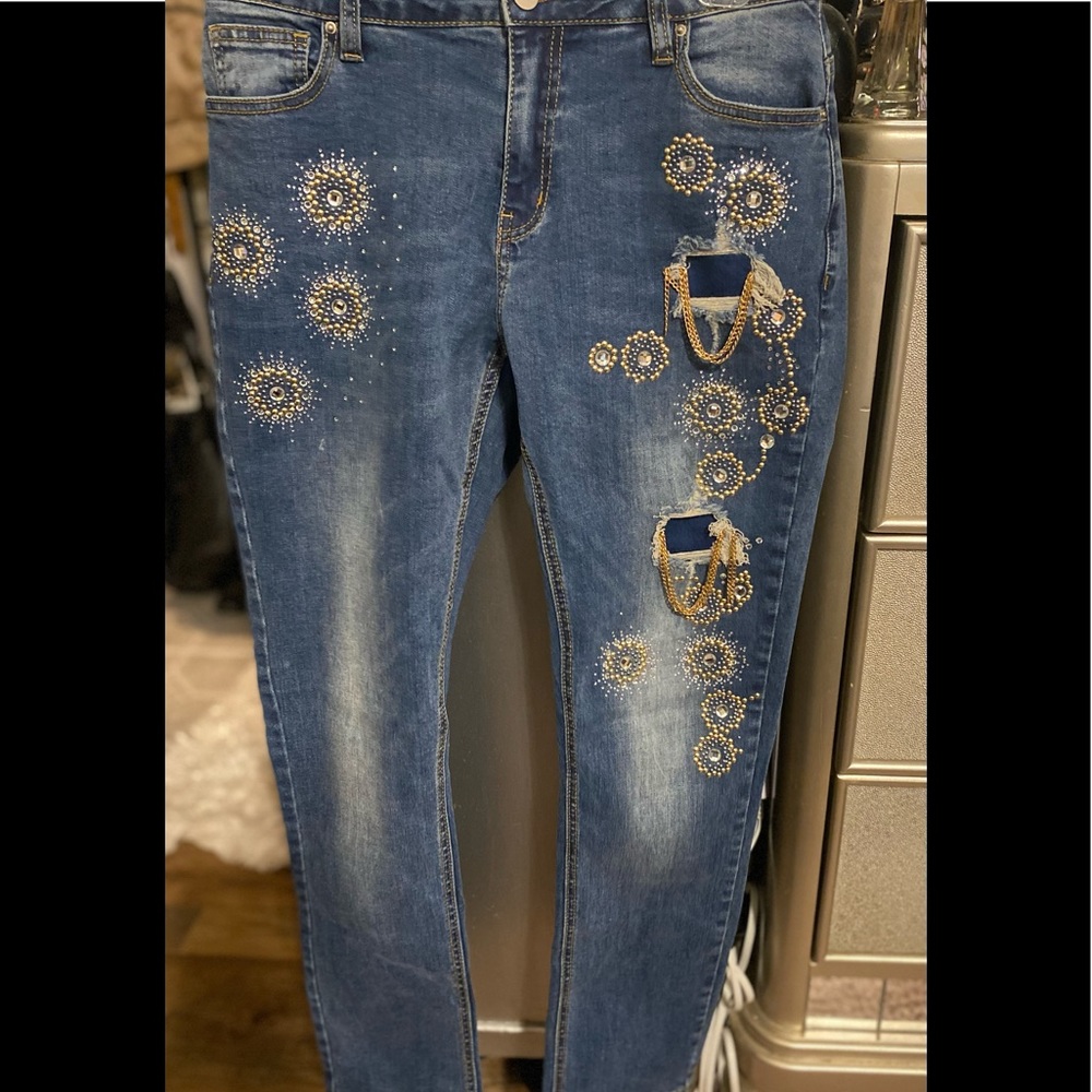 BOSTON PROPER designer brand jeans. Never worn. Size 8 starburst jewels.